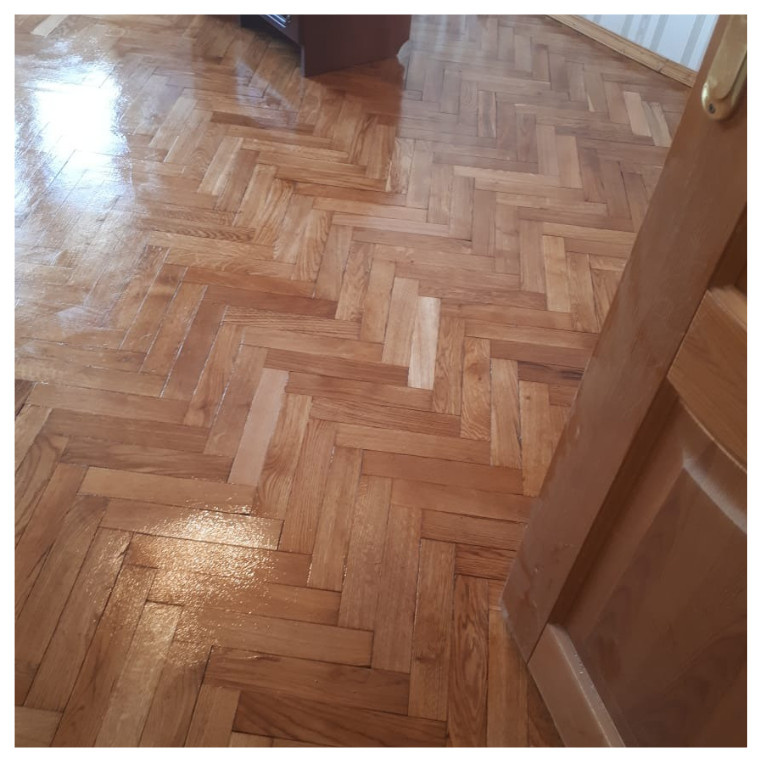 Шлифовка и лакировка паркета