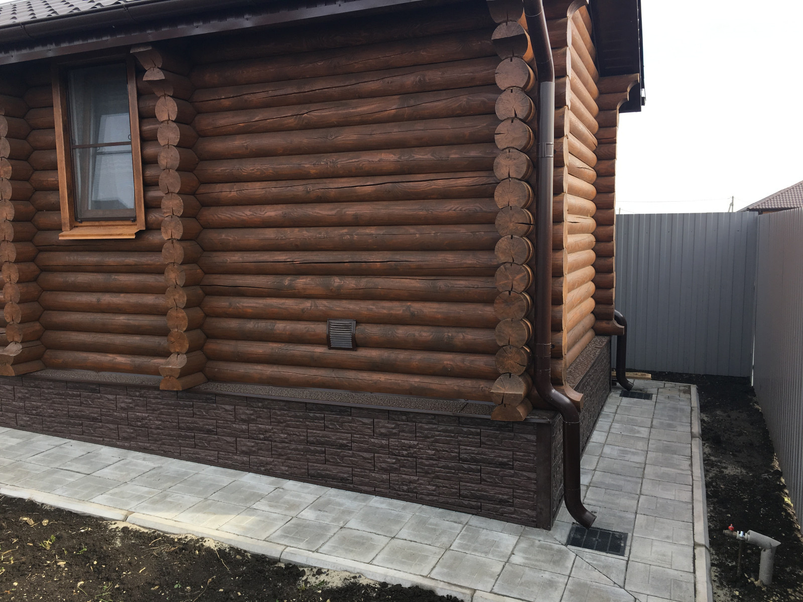 Отделка бани из сруба
