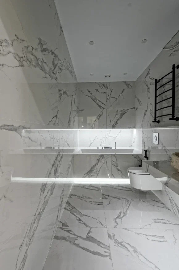 Двухуровневая квартира с видом на озеро Лахта