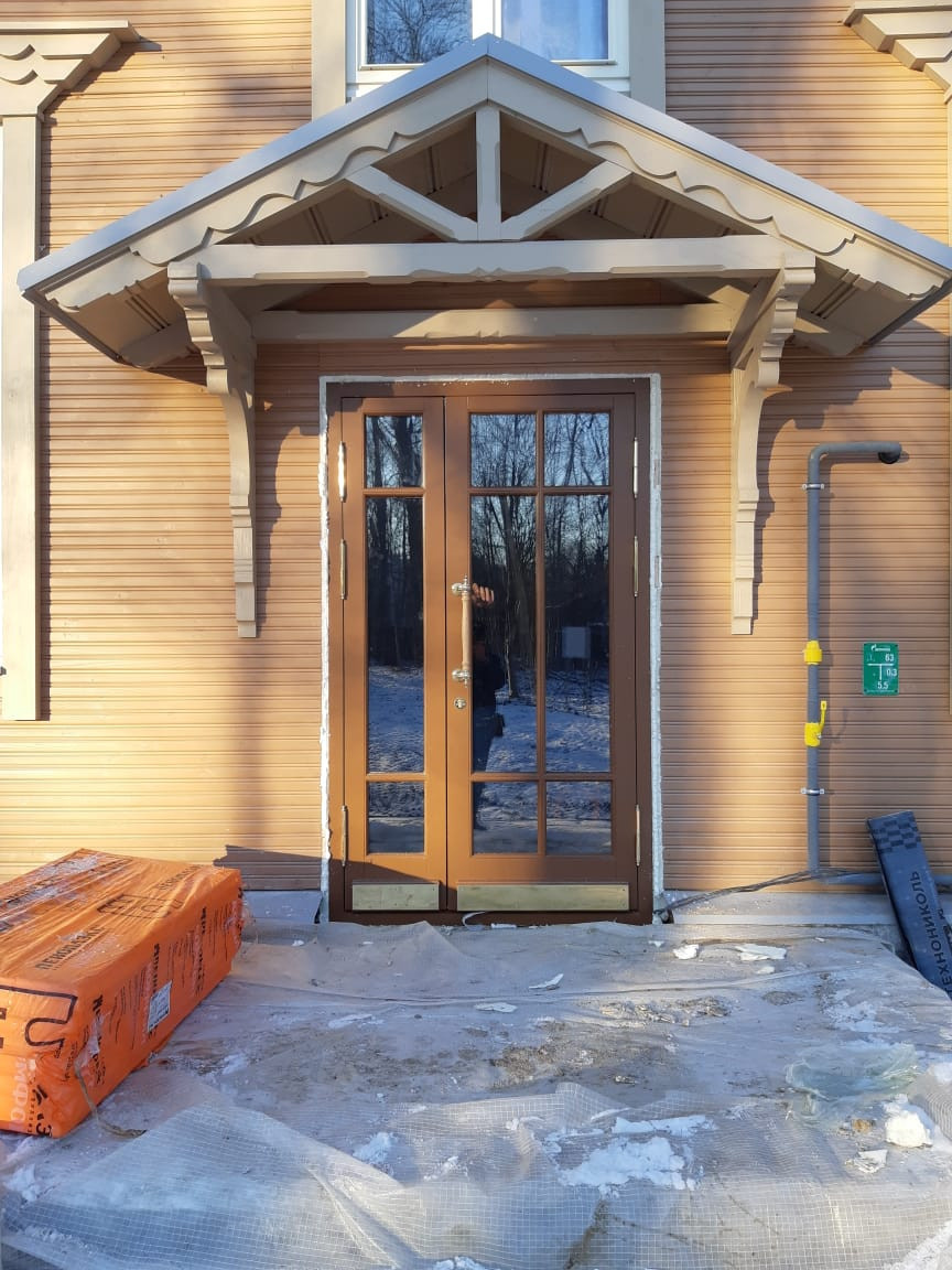 Двери входные исторические