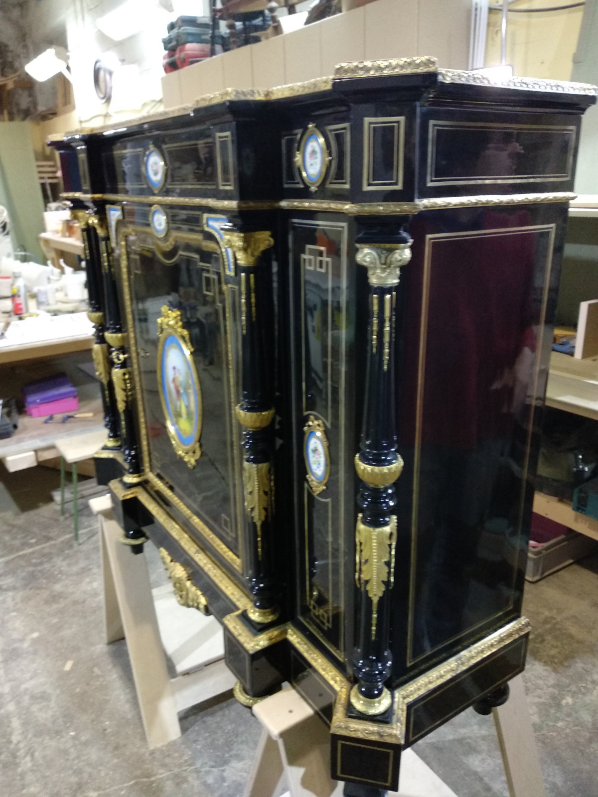 Реставрация комода