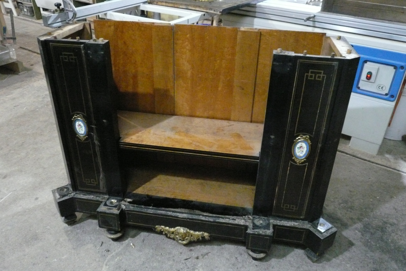 Реставрация комода