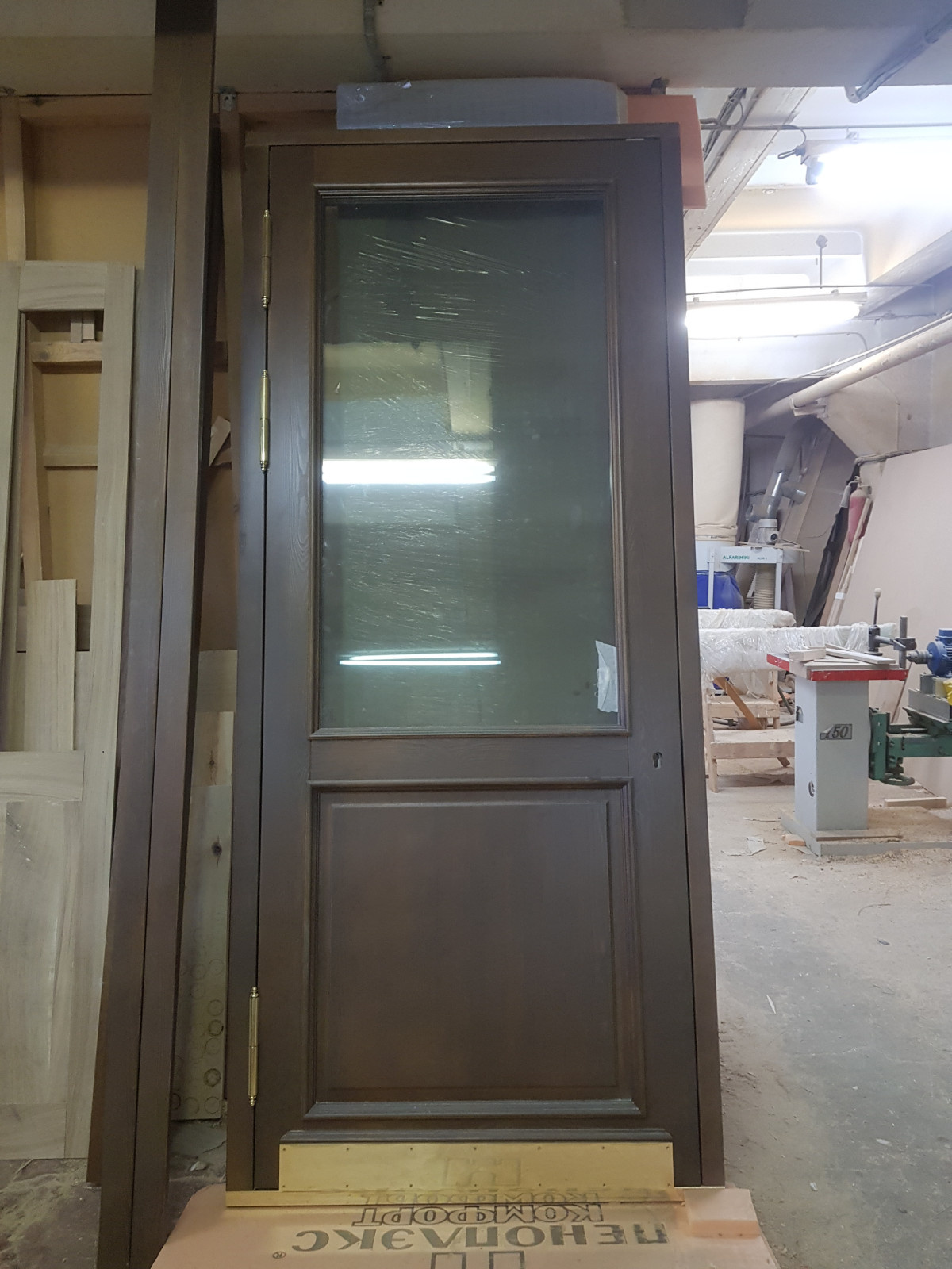 Двери входные