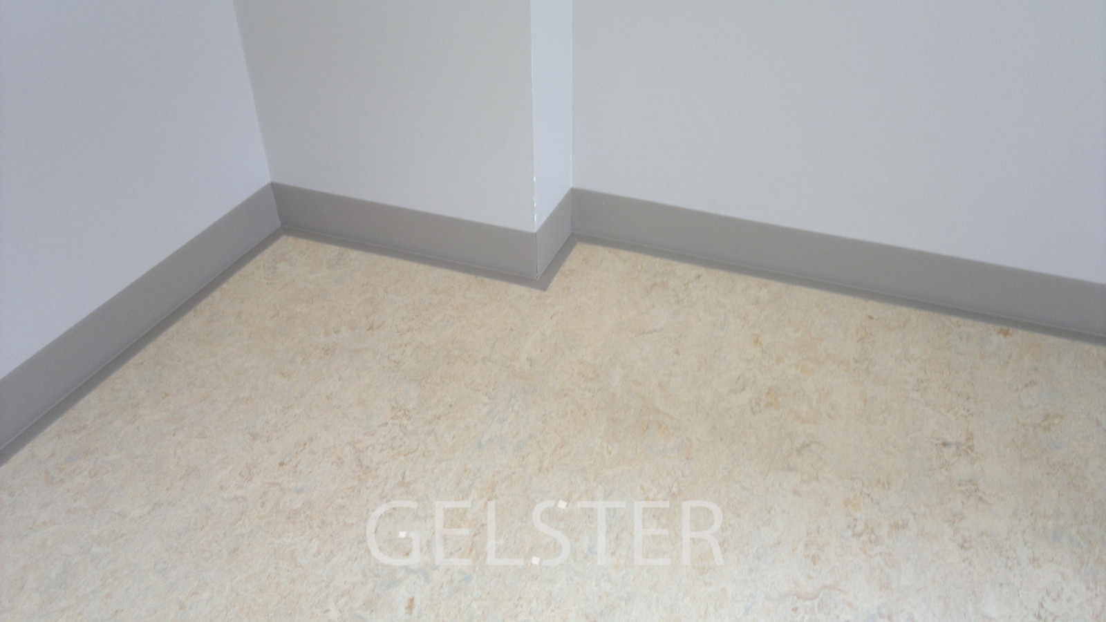 Плинтусы Dollken на объектах