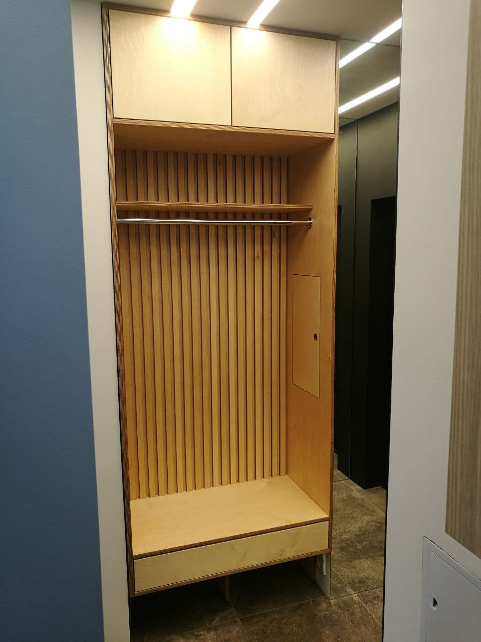 Прихожая из фанеры