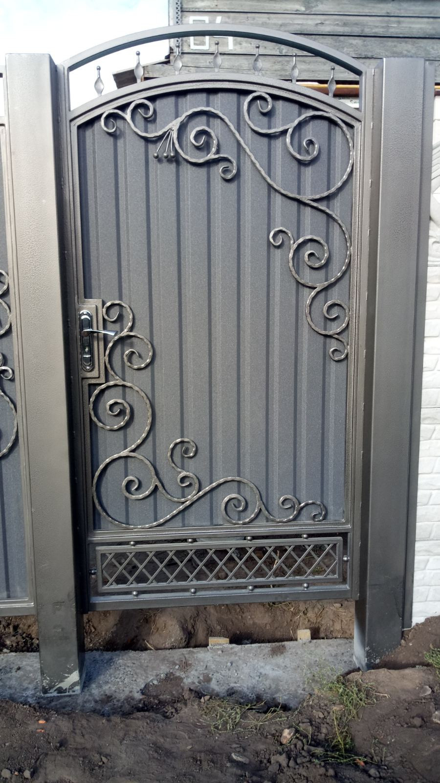 Кованые ворота и клитки