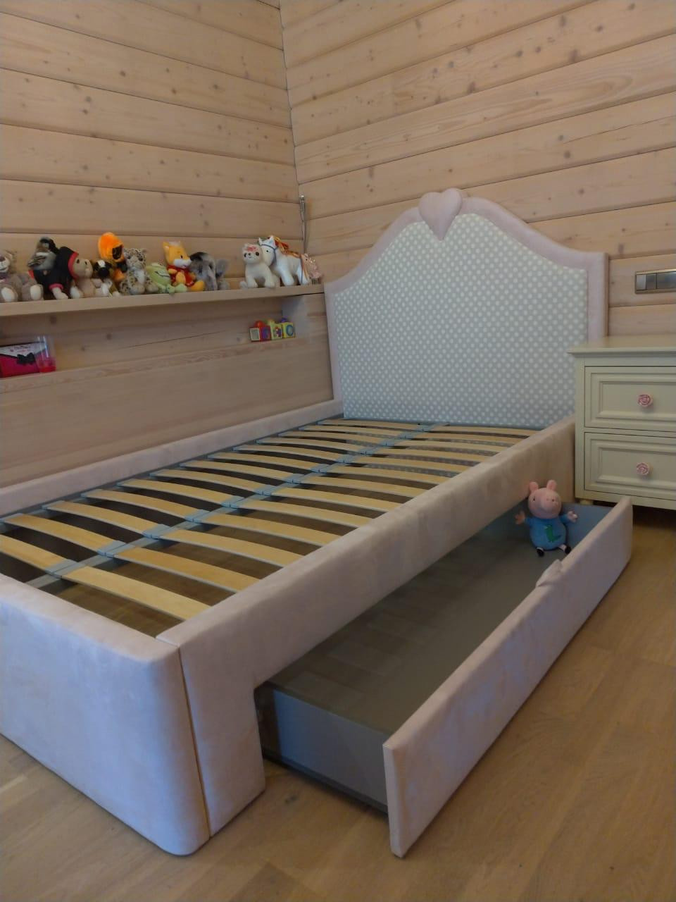 Кровать по индивидуальному проекту