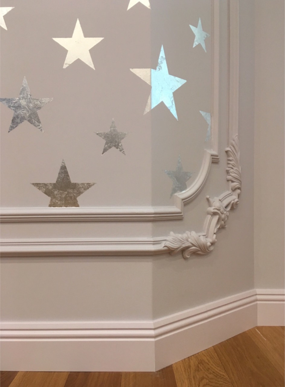 Гипсовые молдинги и декор для стен