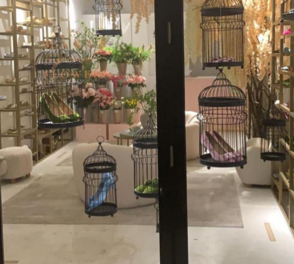 Pop-up store: Age of innocence