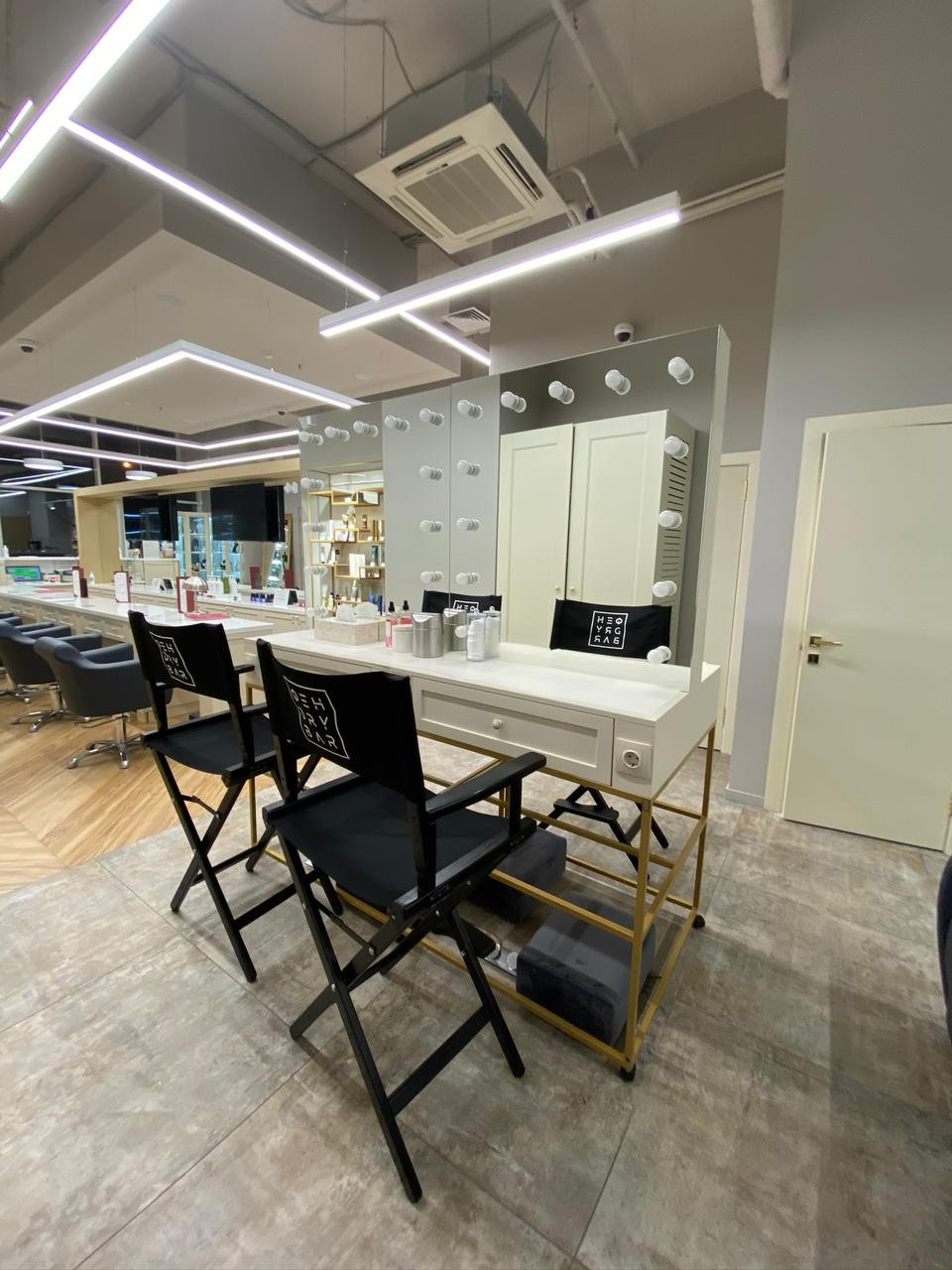 Fen Dry Bar