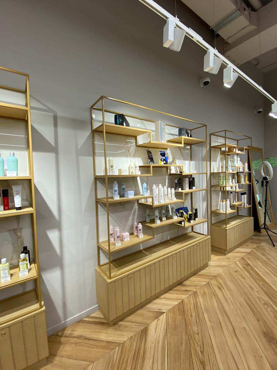 Fen Dry Bar
