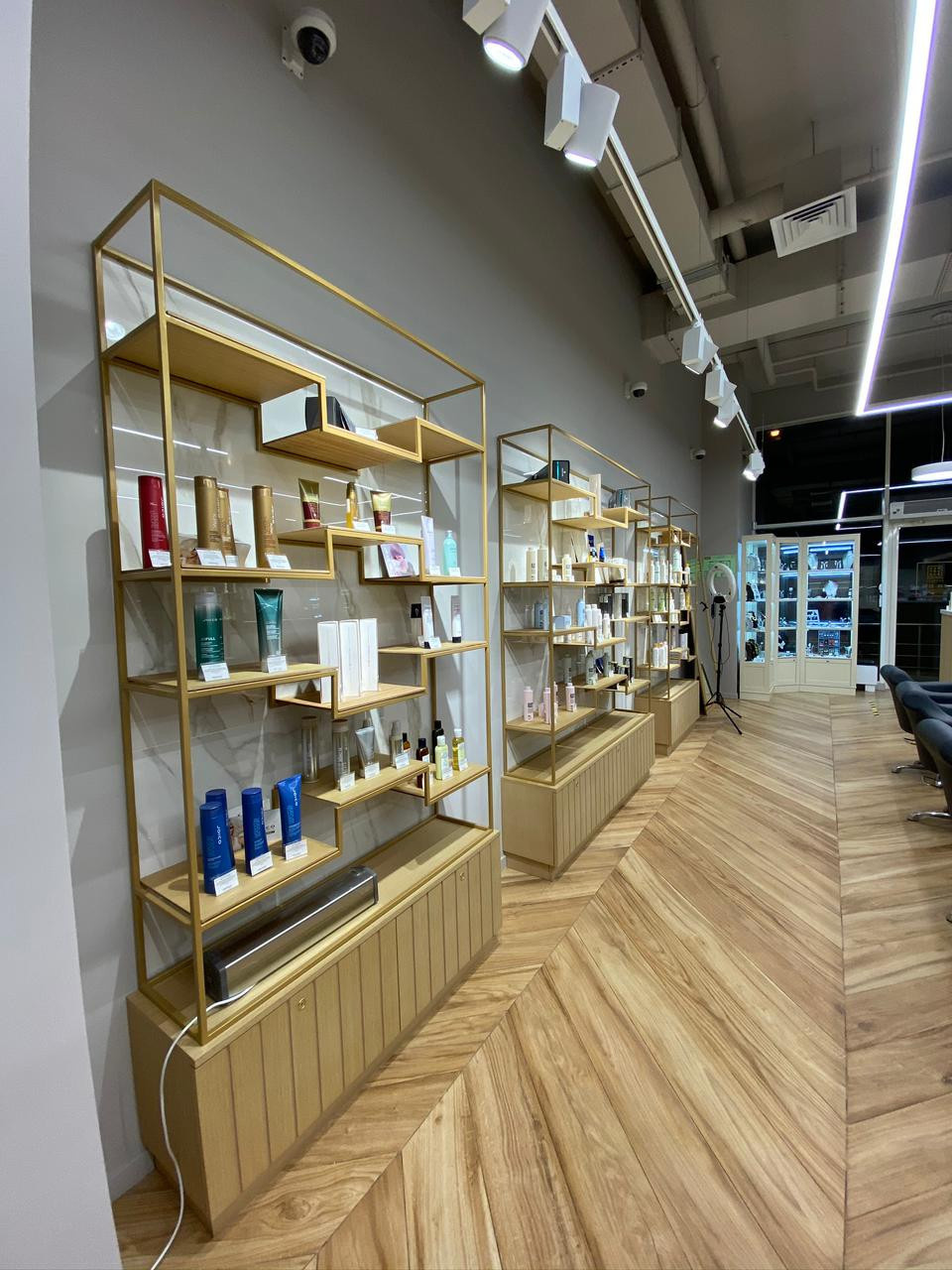 Fen Dry Bar