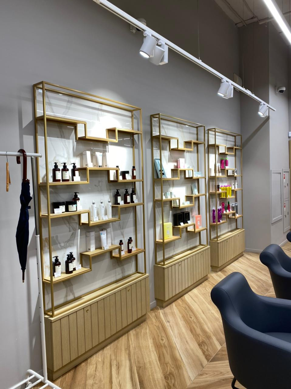 Fen Dry Bar
