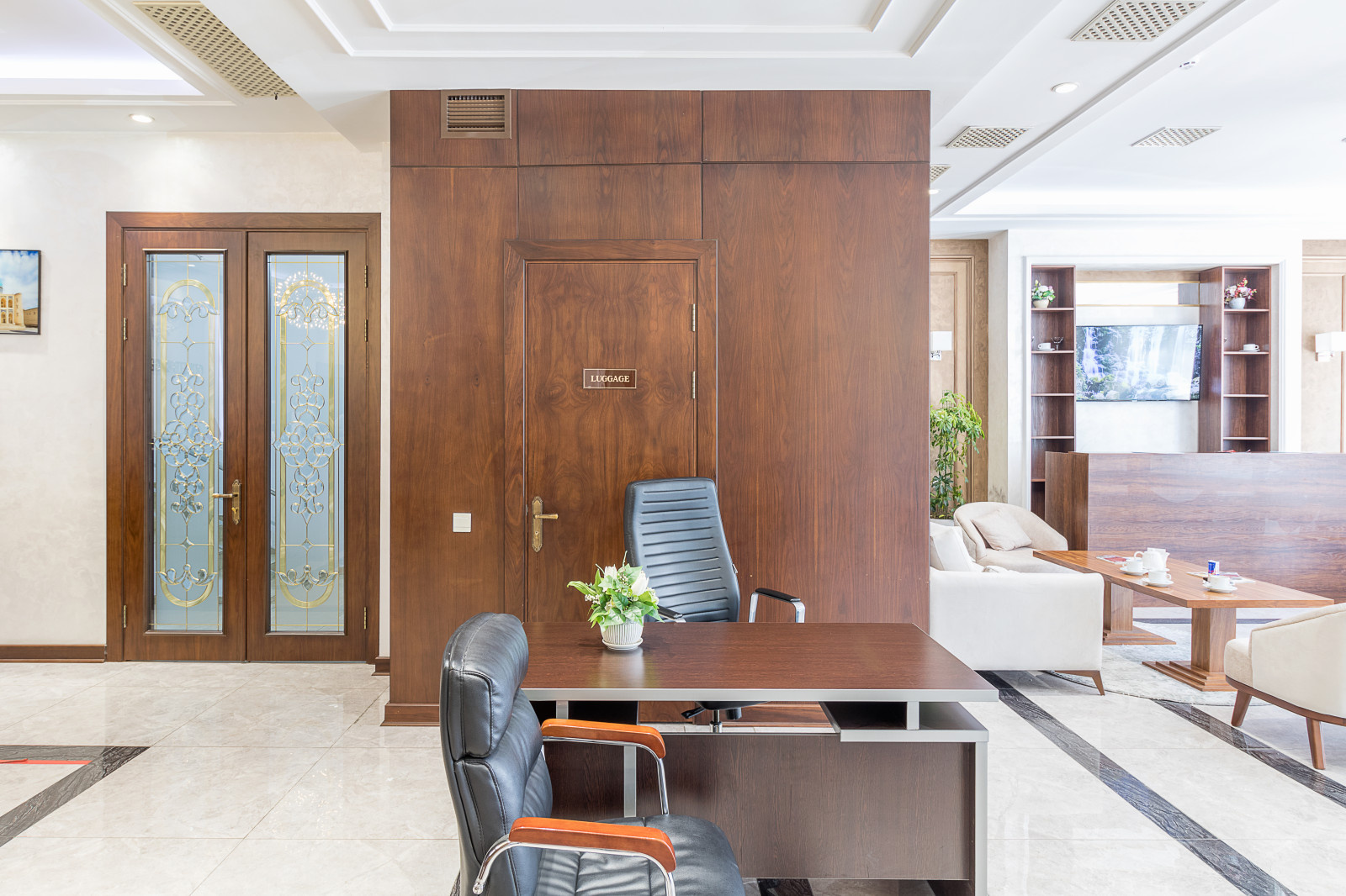 Qushbegi Plaza Hotel