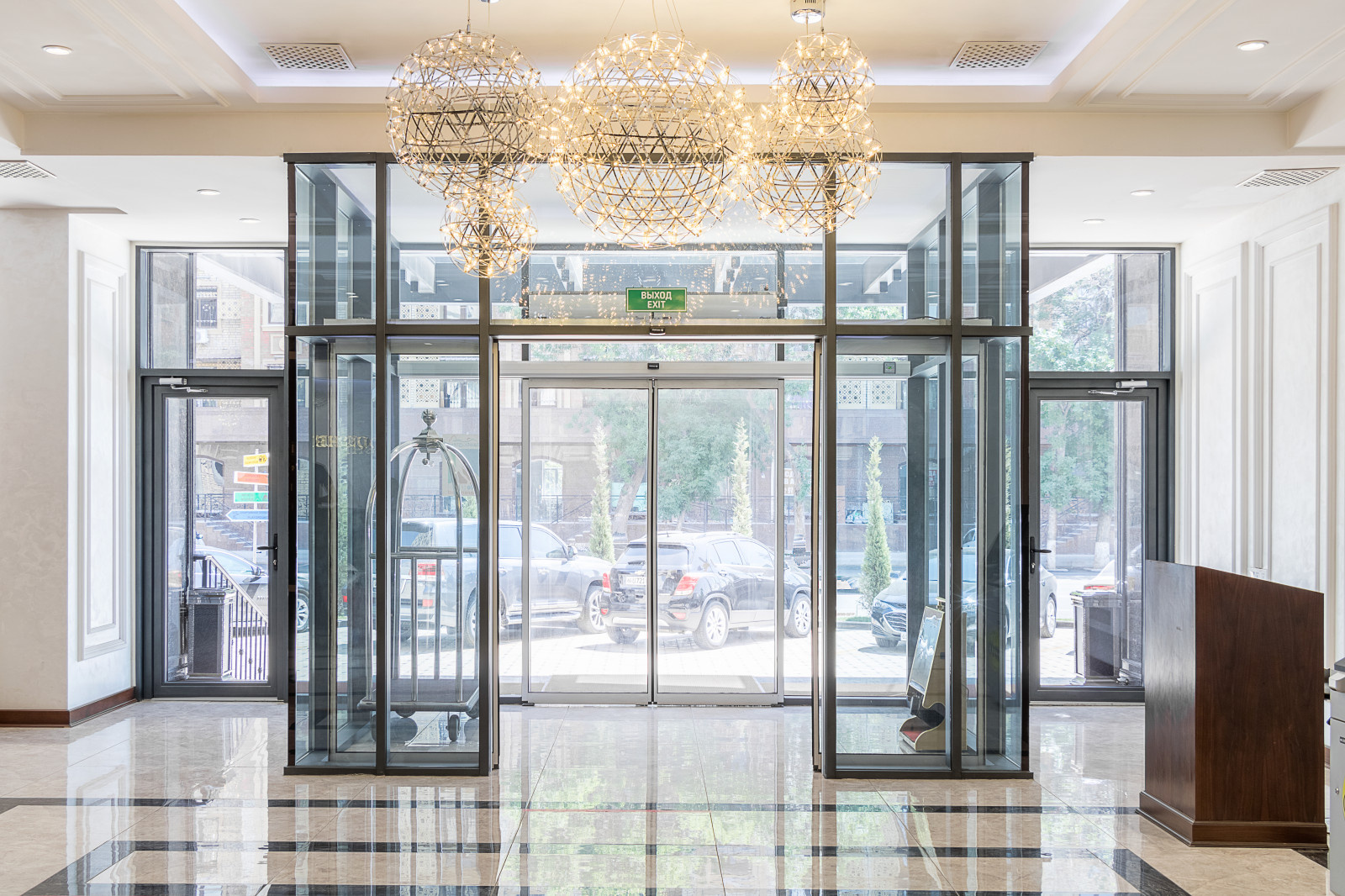 Qushbegi Plaza Hotel