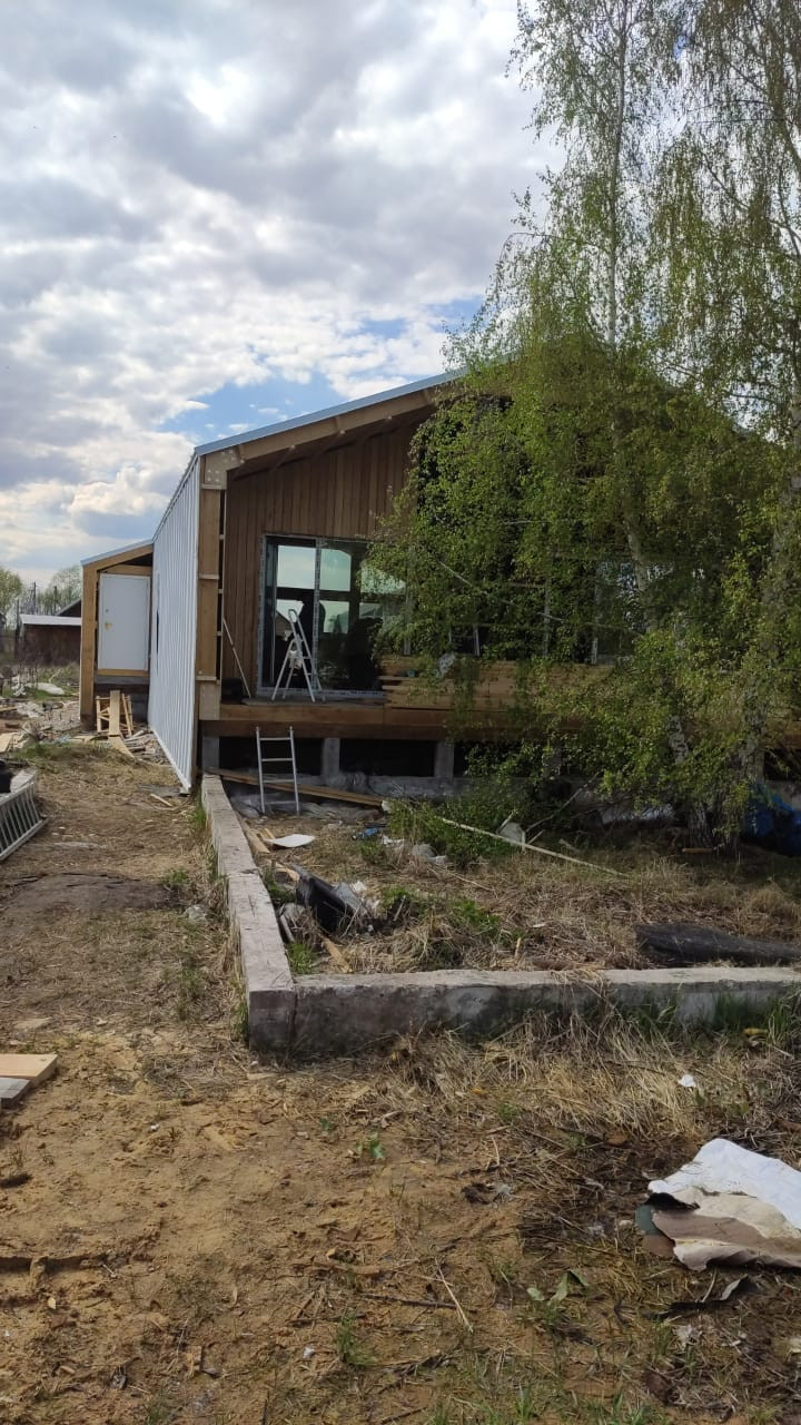 Дом у березы