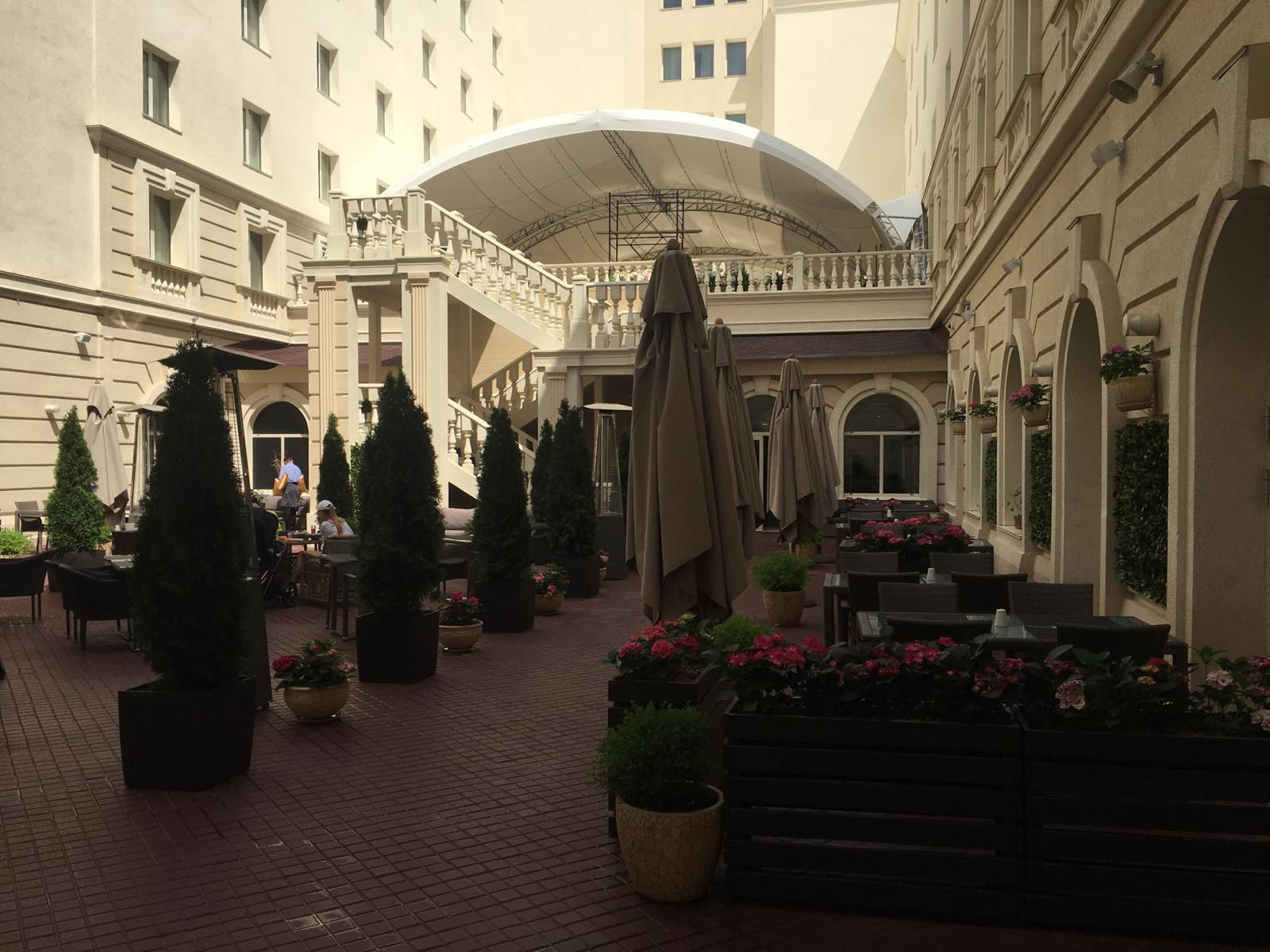 ОТКРЫТЫЙ РЕСТОРАН ОТЕЛЯ RADYSSON