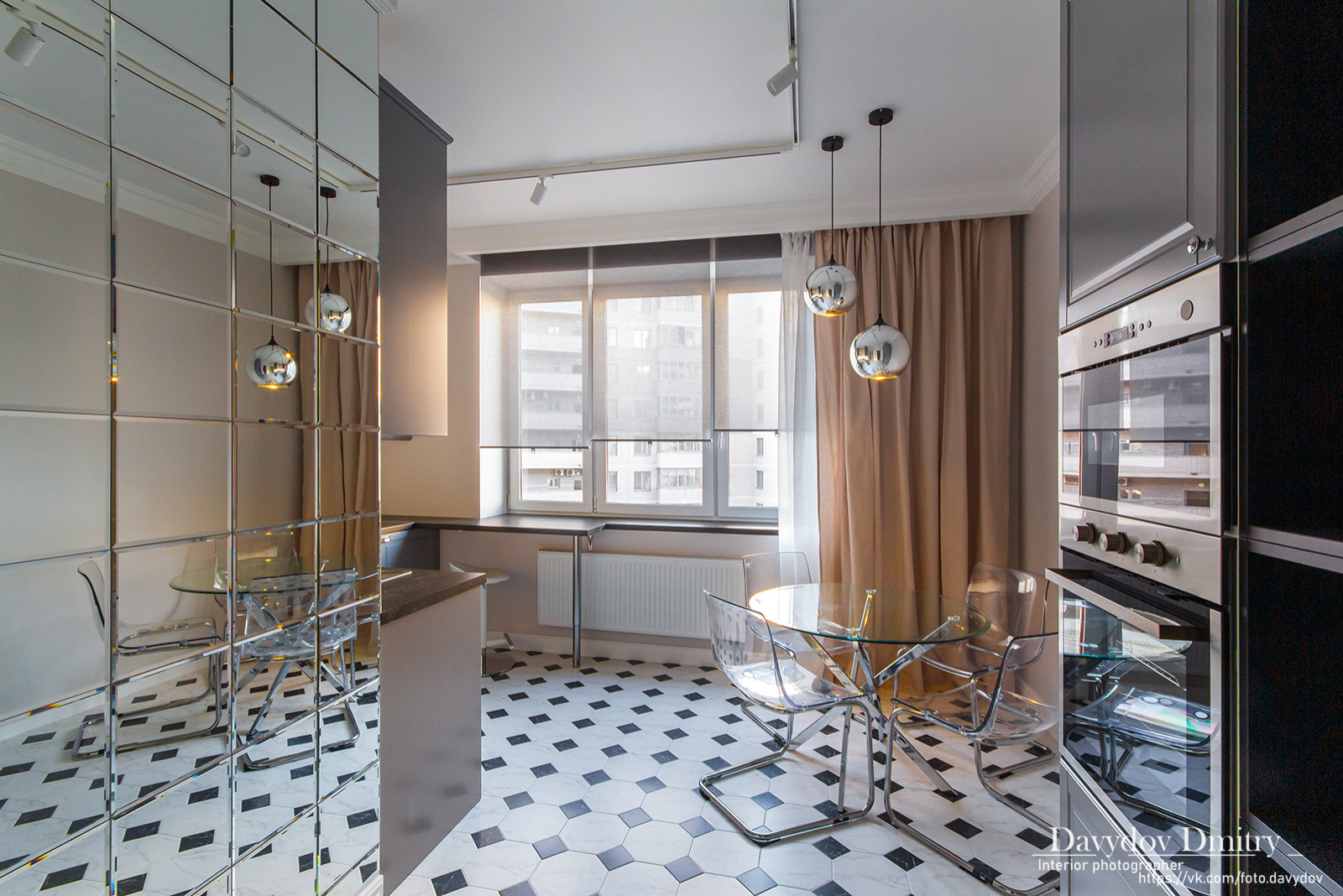 Интерьерная съемка квартиры на Свердловской наб. Санкт-Петербург.