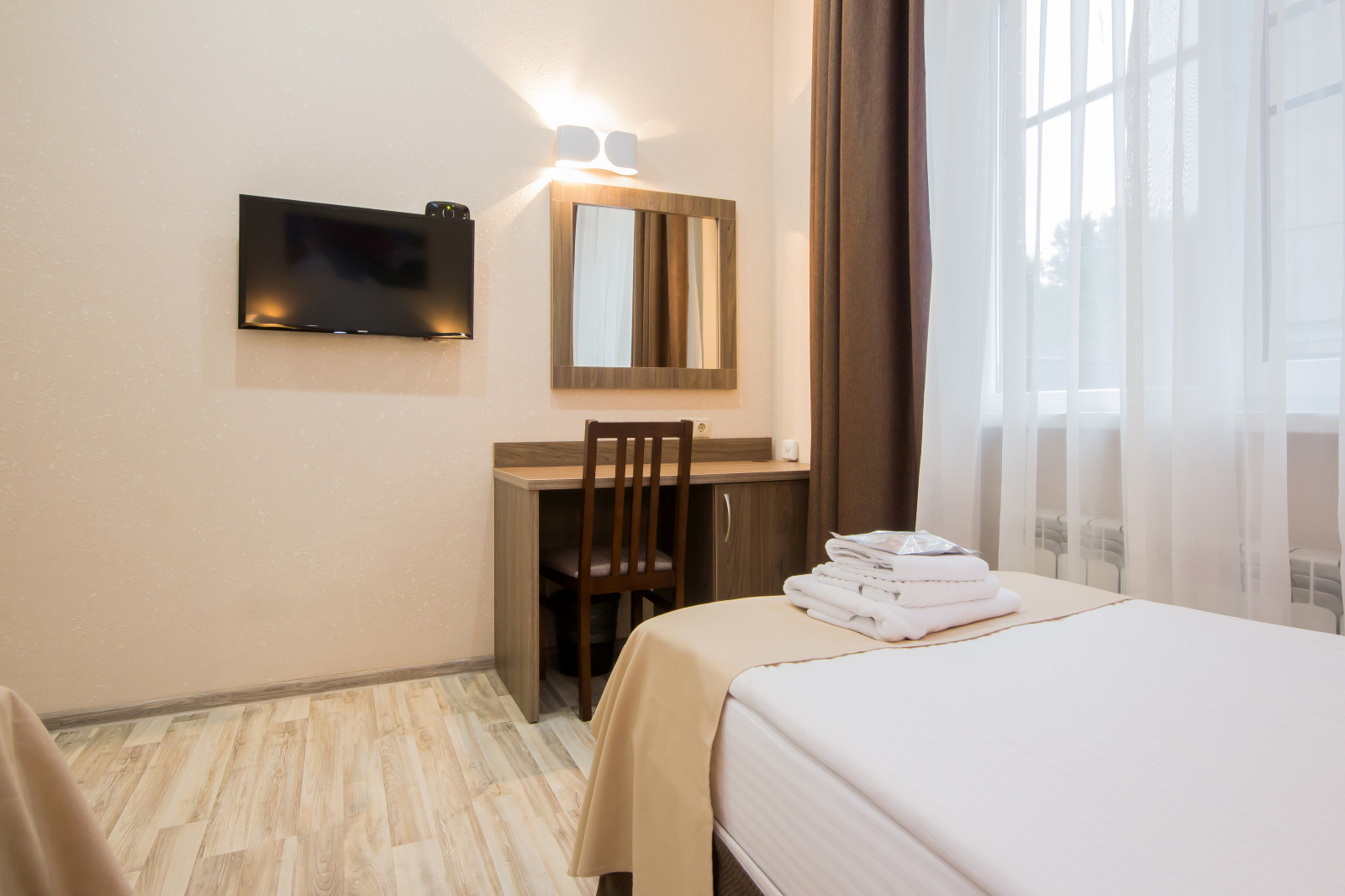 Обложка проекта: Гостиница 3* "Hemingway"