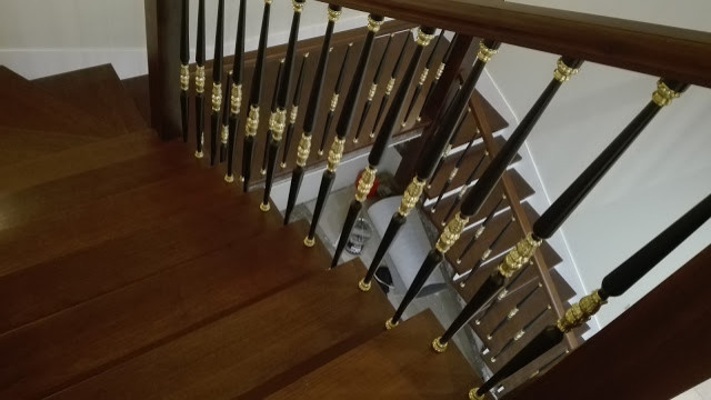 Дом в стиле американская классика, неоклассика. Фото в процессе