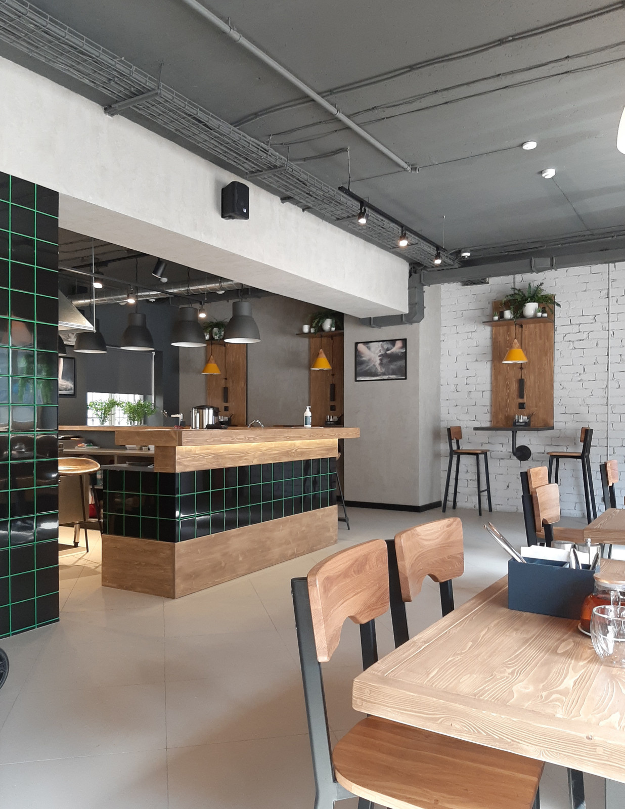 Ресторан моно-кухни "Манты Карла"