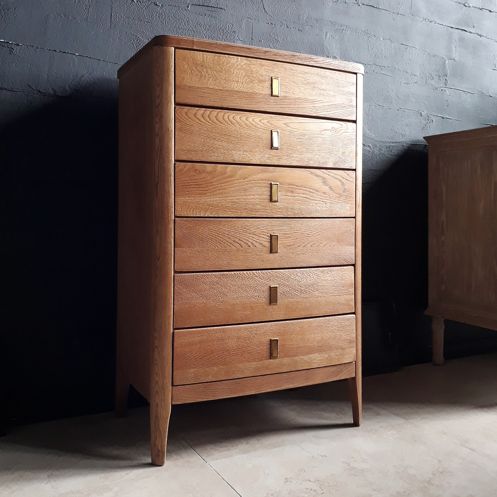 Комод с 6 ящиками