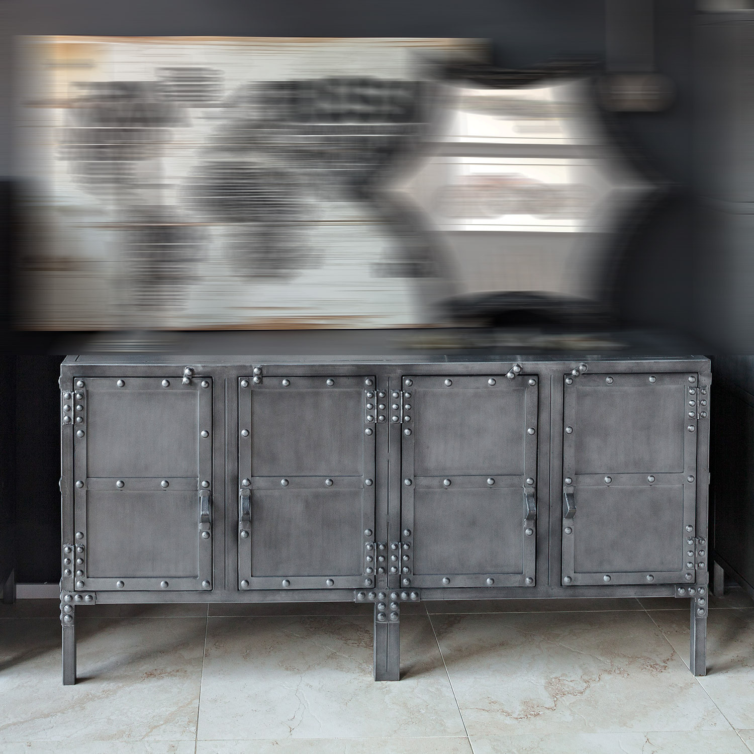 Металлический комод