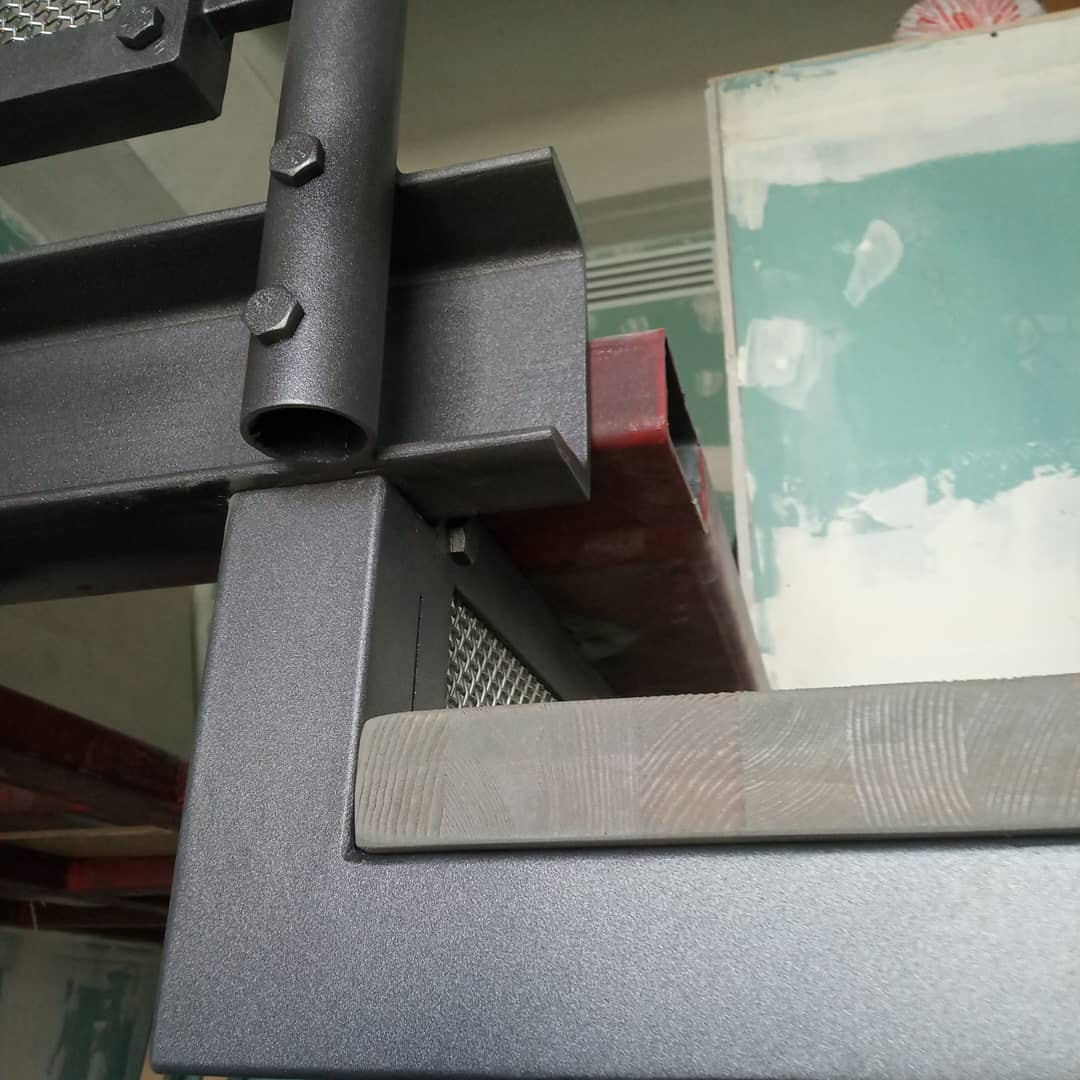 Две лестницы в стиле Loft на Белорусской