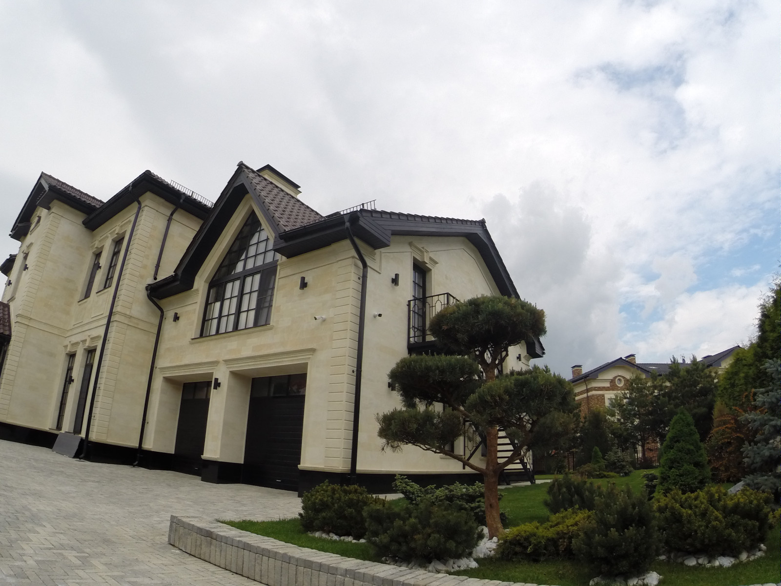 Системы ЛВС, Wi-Fi, видеонаблюдения, домофонии, усиления GSM в коттедже