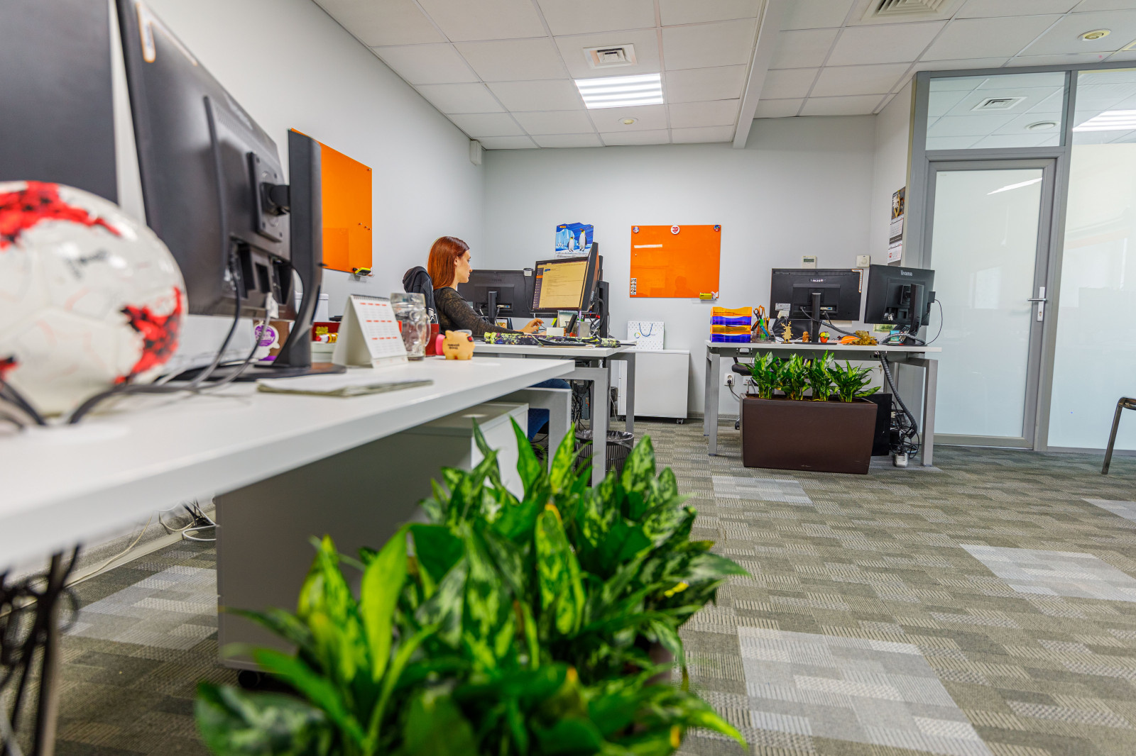 Отдел продаж (open space)