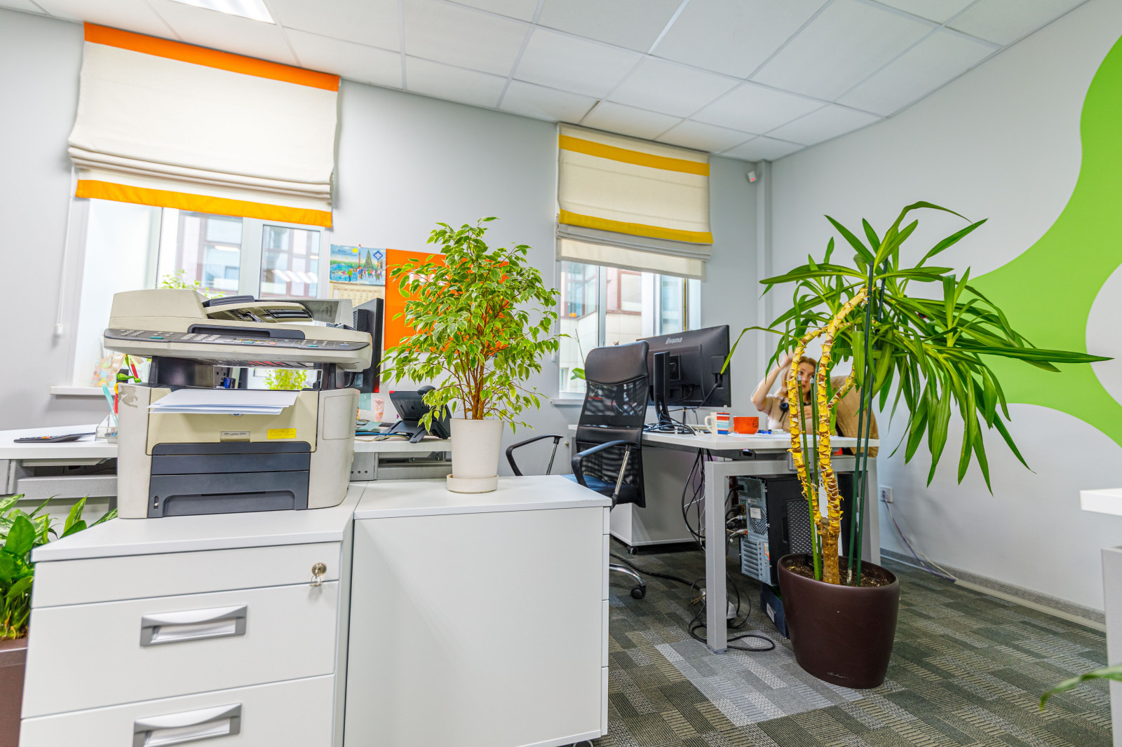 Отдел продаж (open space)