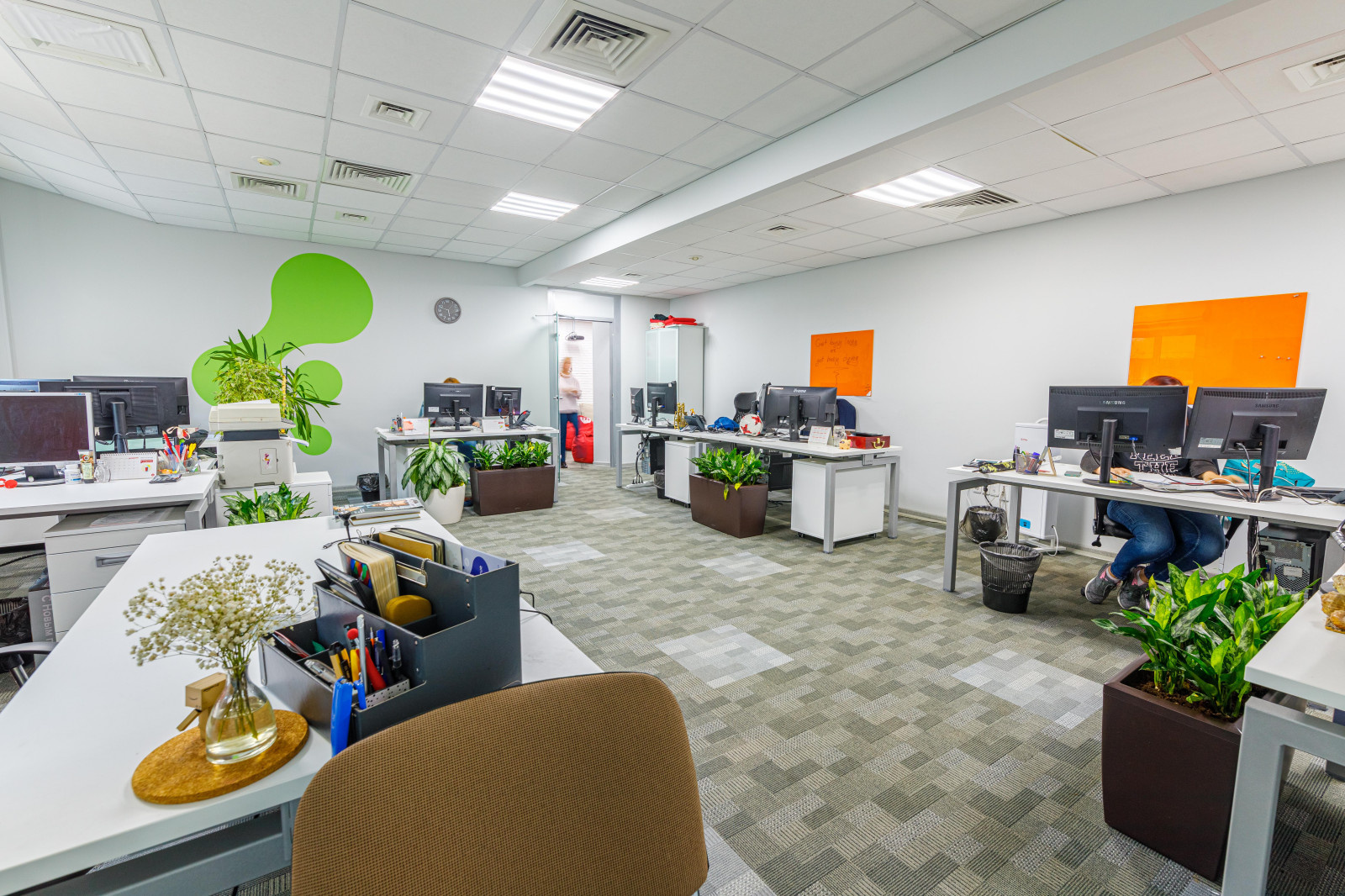 Отдел продаж (open space)