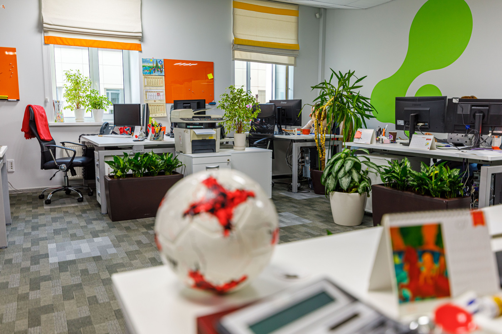 Отдел продаж (open space)