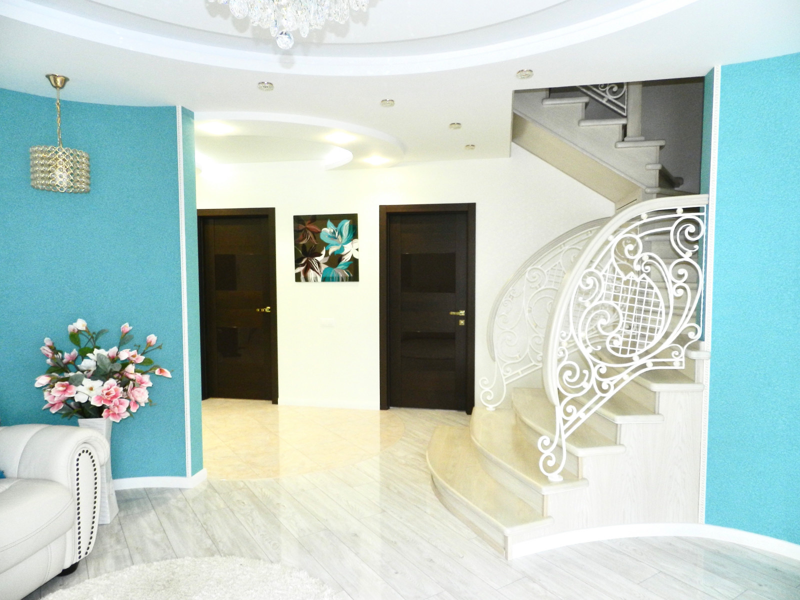 Ярки краски в современном мире.