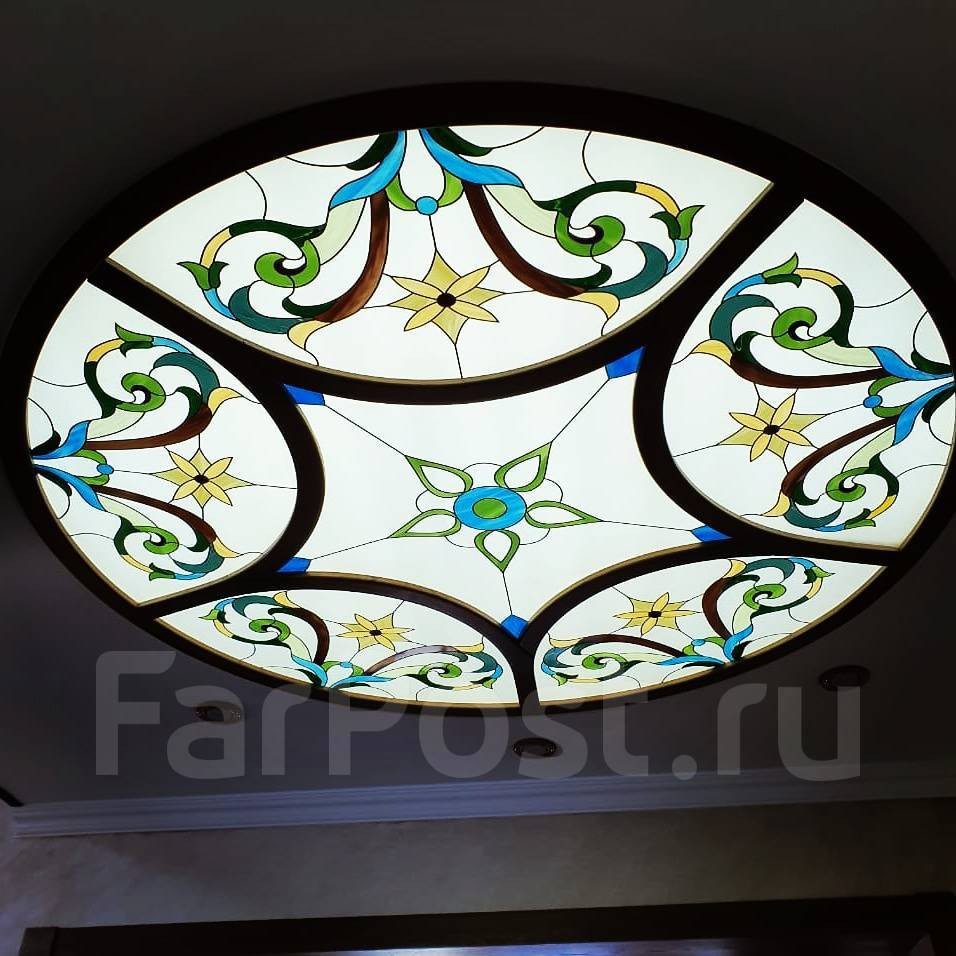 Витражный потолок-светильник