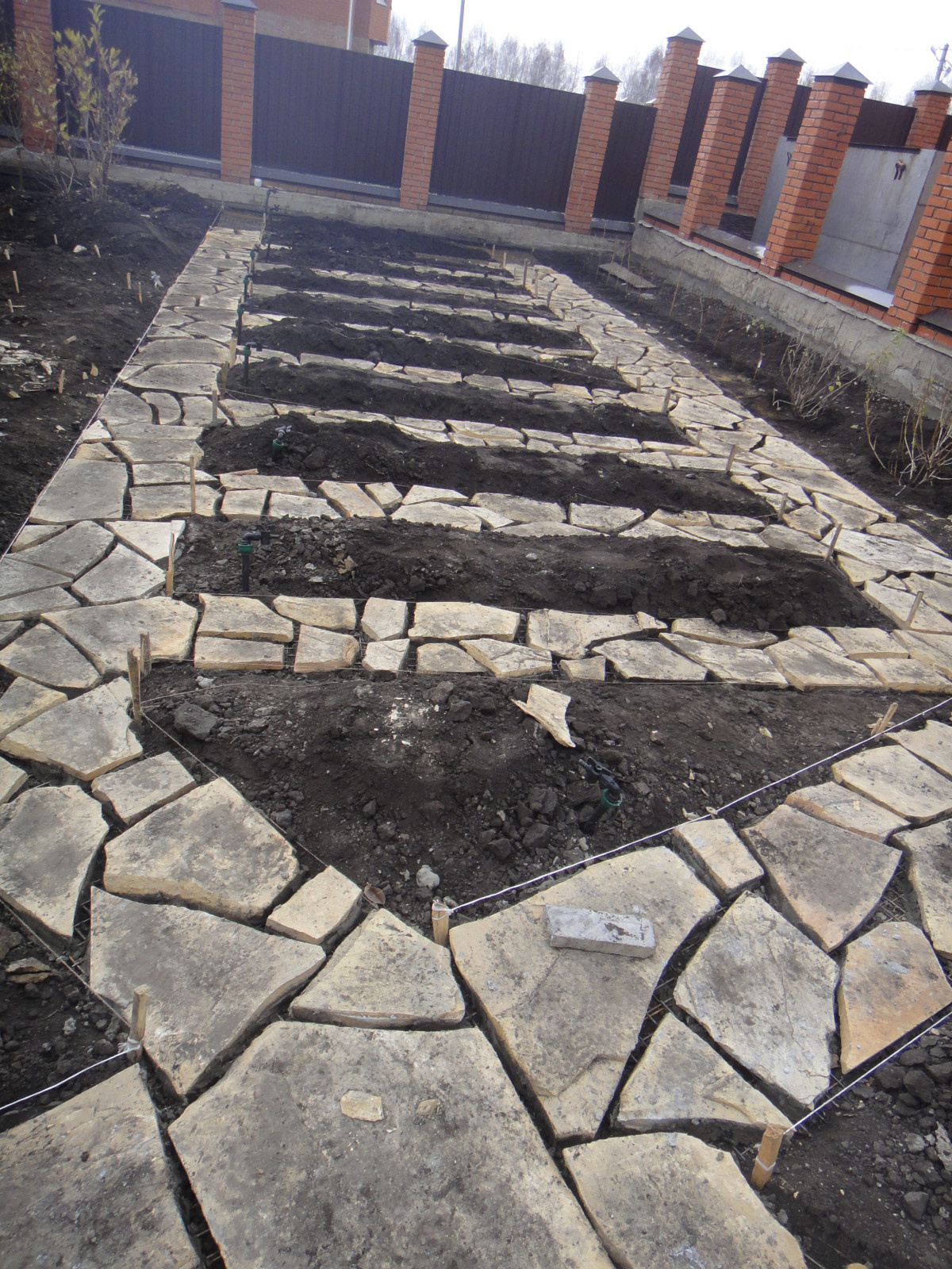 Ландшафтные работы и озеленение участка в Юрге