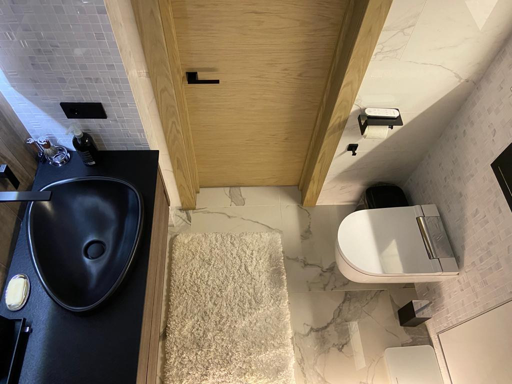 Дом молодого мужчины