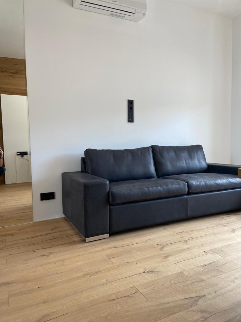 Дом молодого мужчины