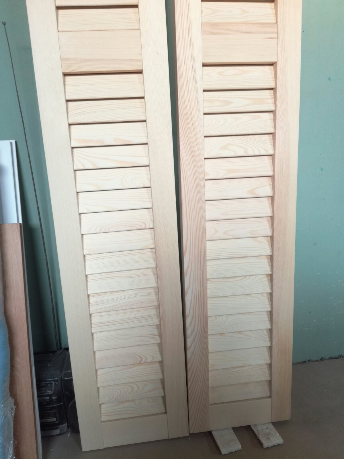 Жалюзийные двери