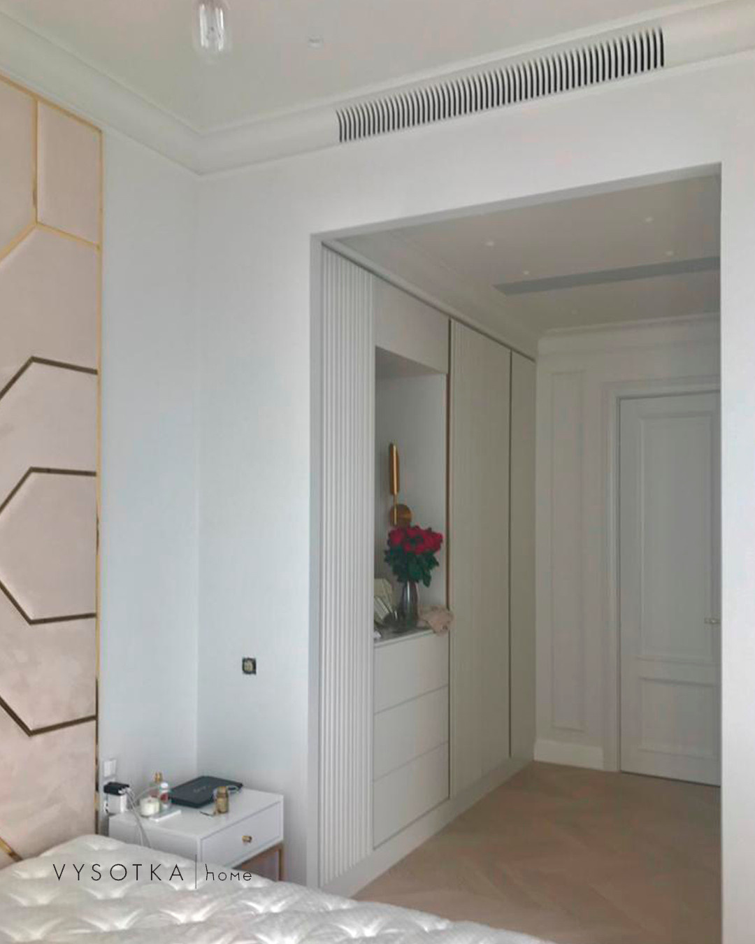 Мебель и панель в спальню