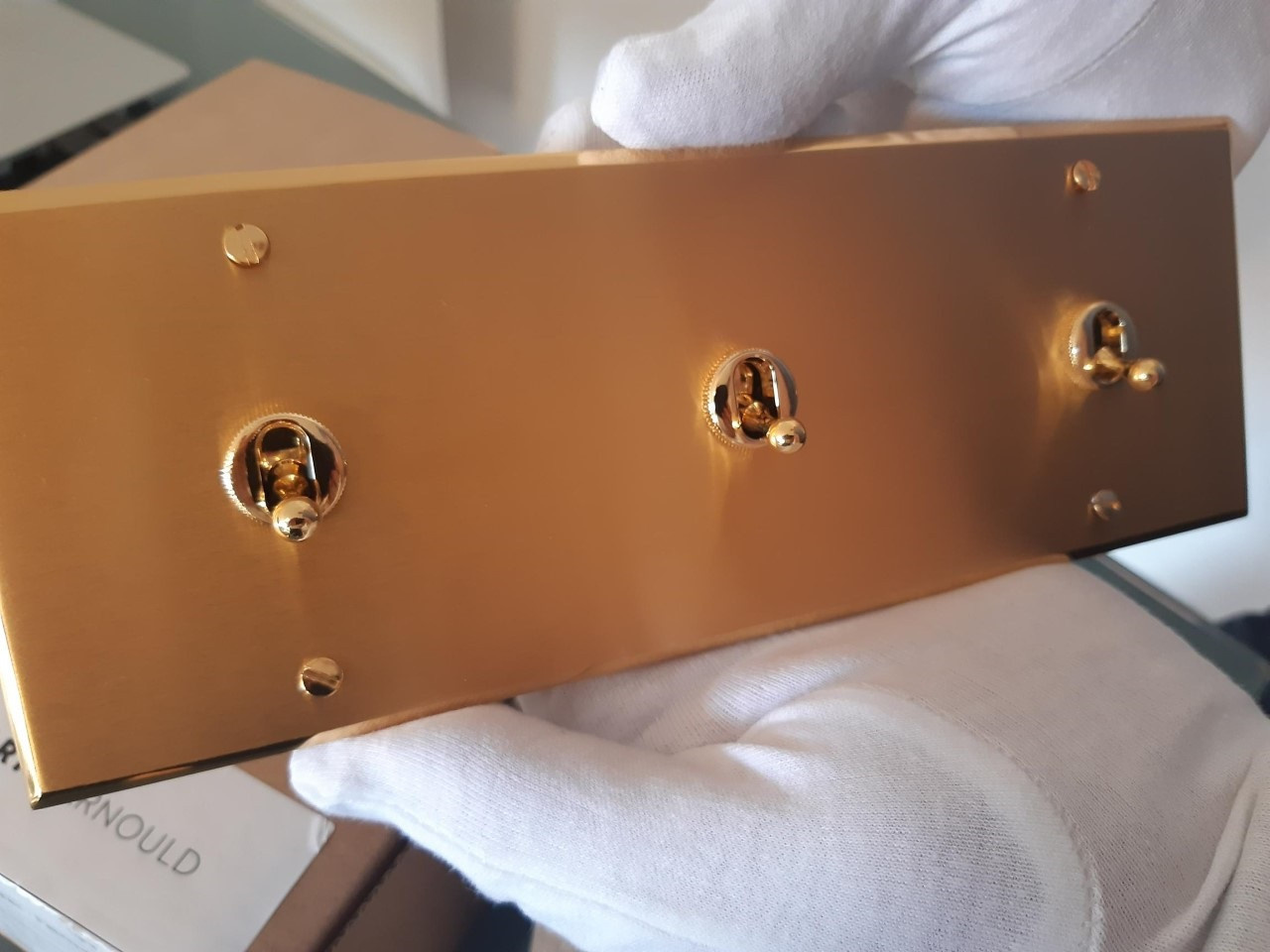 Электромонтаж квартиры в Женеве