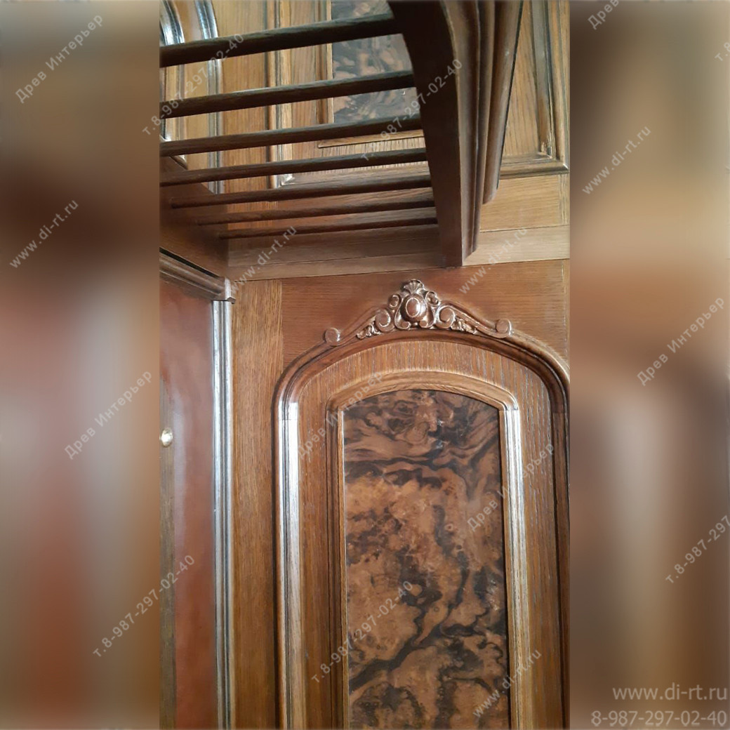 Обложка проекта: Шкаф прихожая из массива дуба с корнем ореха