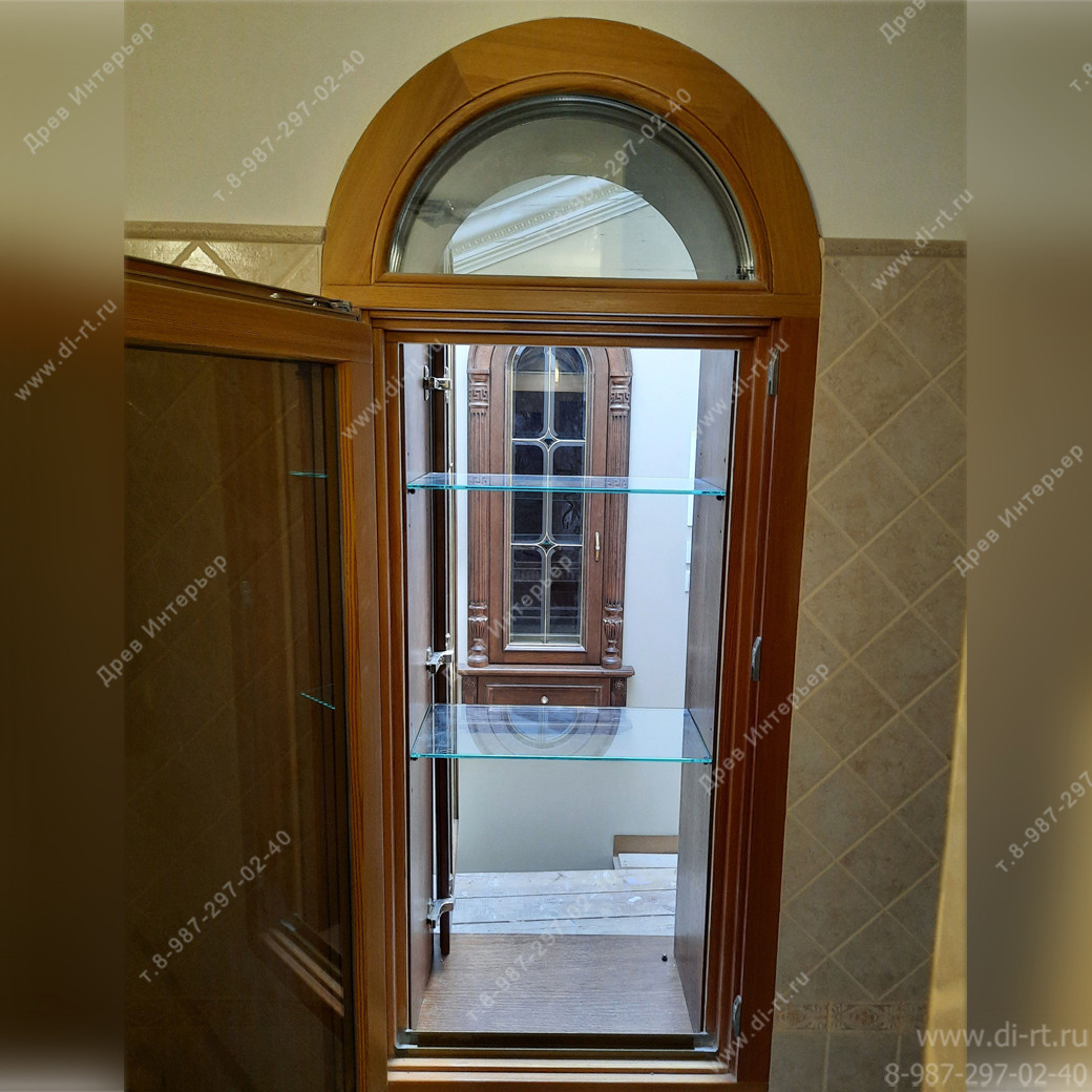 Ниши в стене из дуба