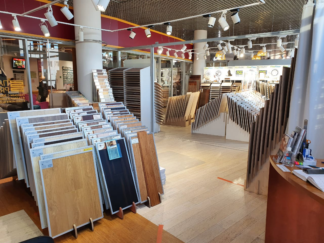 Паркет PRO в ТК "Мебельвуд" СПб