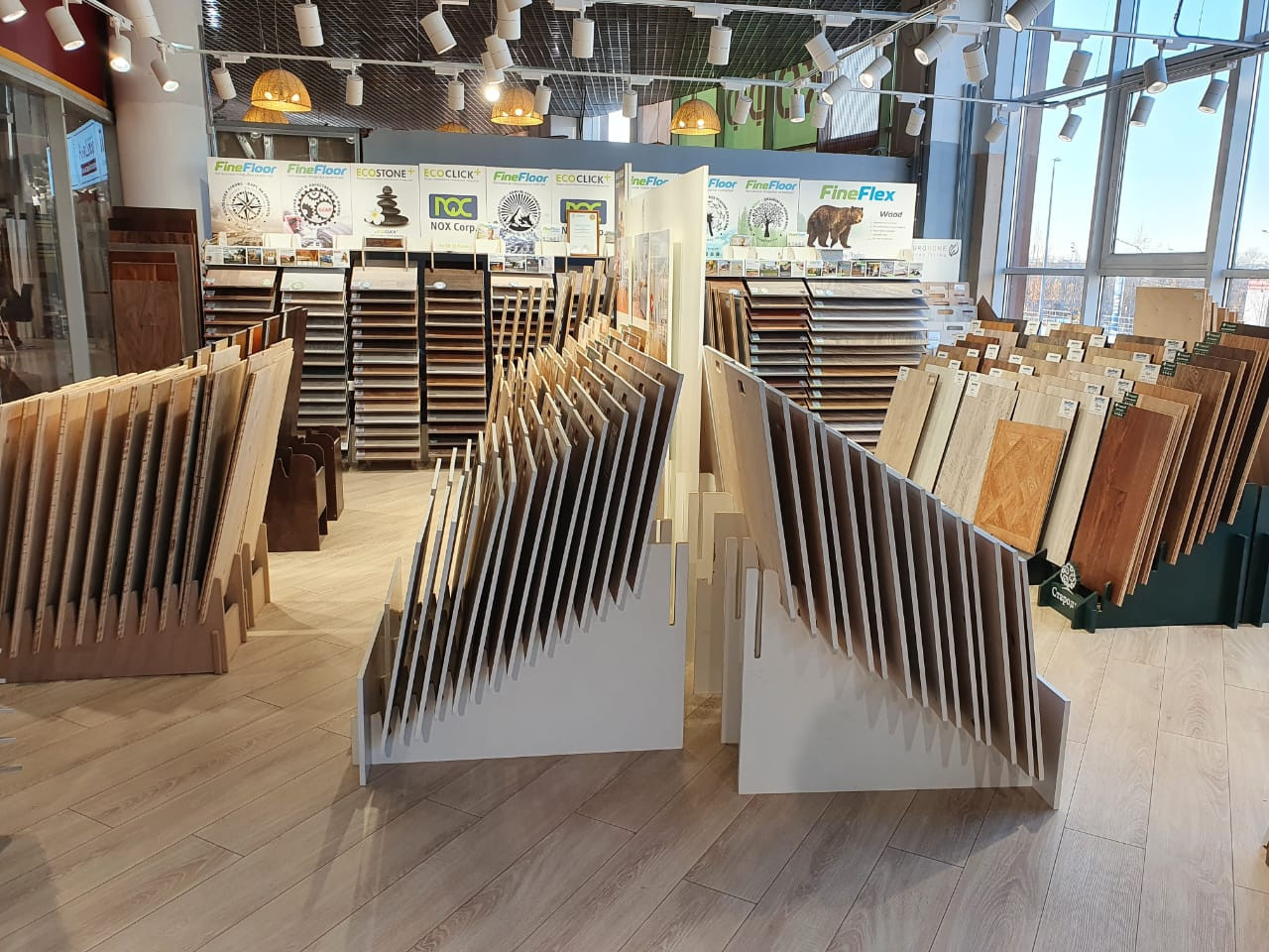 Паркет PRO в ТК "Мебельвуд" СПб