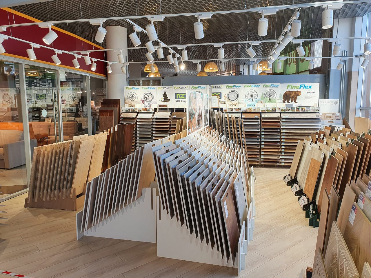 Паркет PRO в ТК "Мебельвуд" СПб