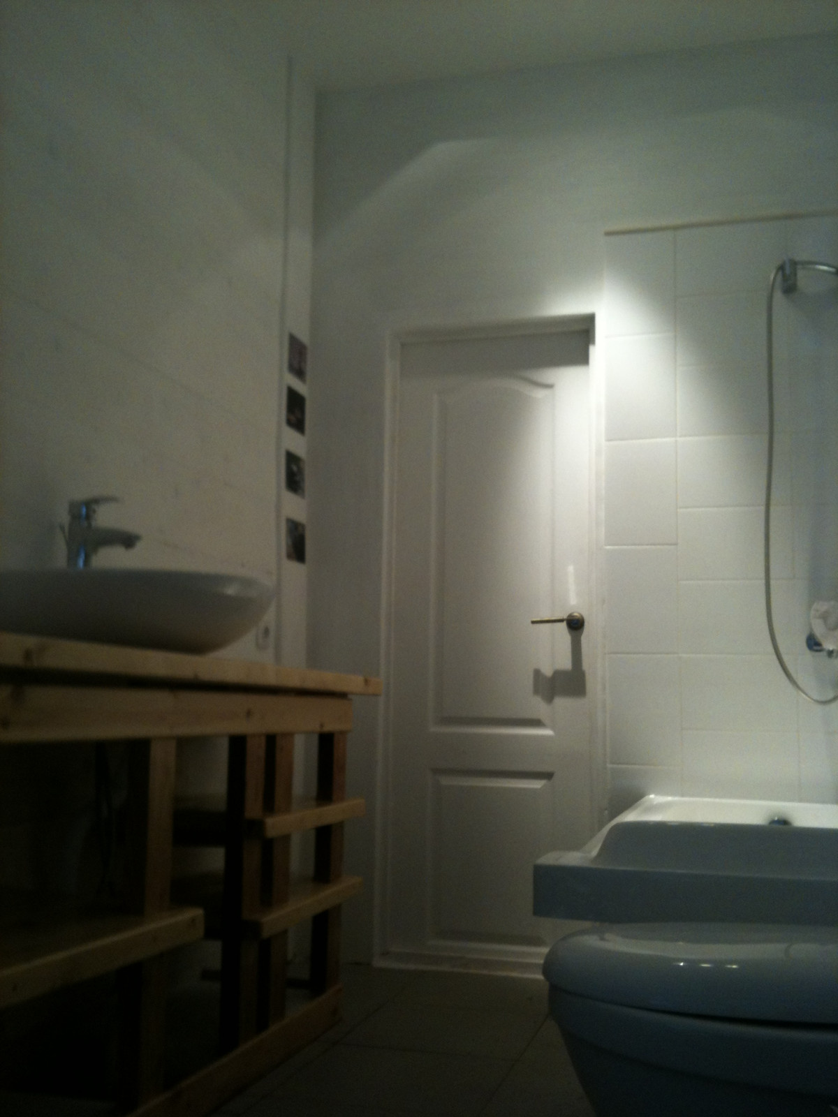 Деревянный дом-дача  ручной рубки