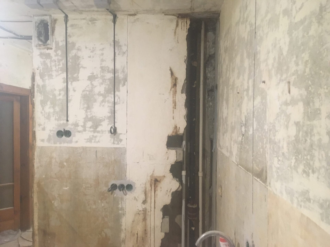 Обложка проекта: Черновой монтаж 3-х комнатной квартиры