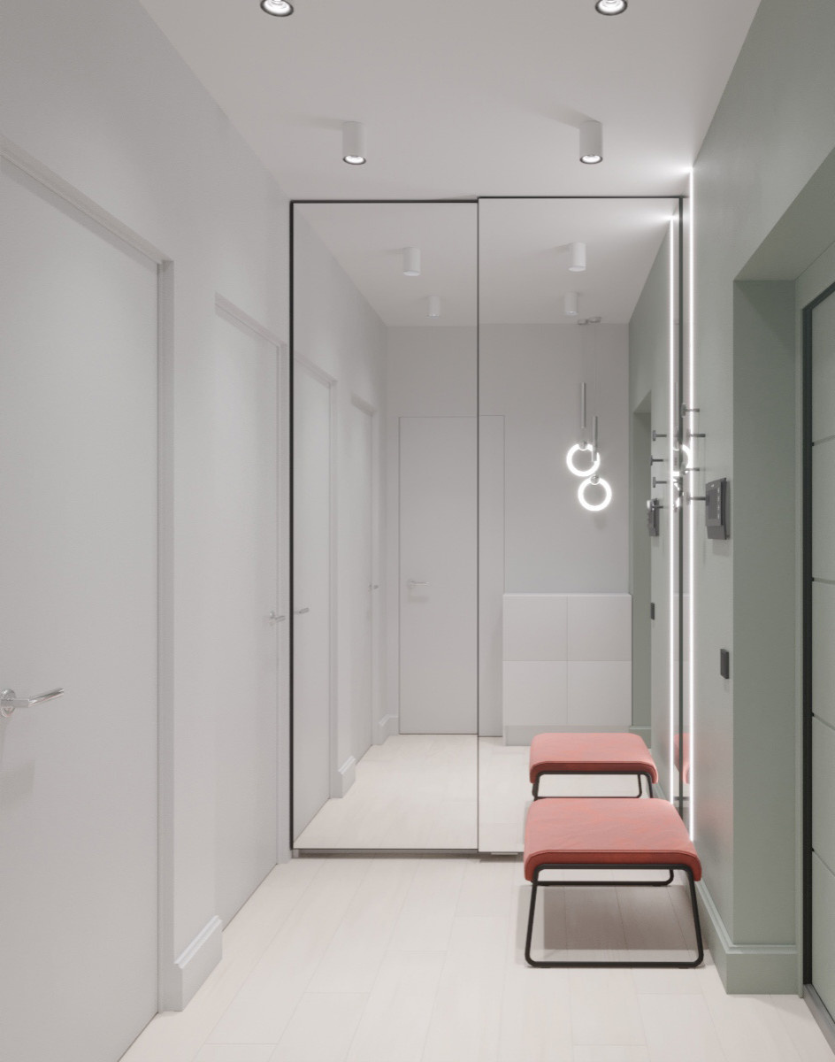 Зеркальный шкаф в холле