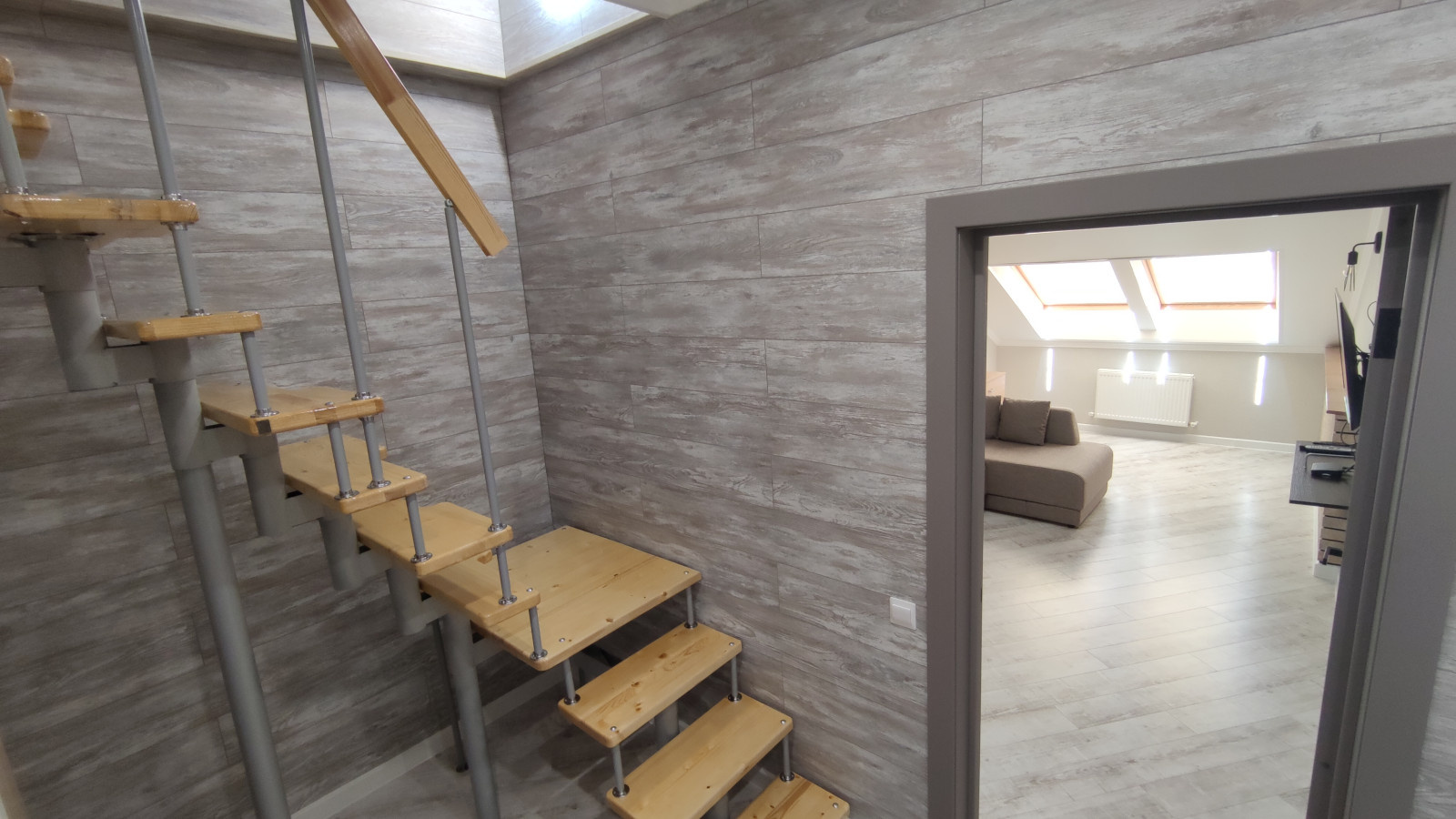 Коридор лестница